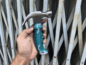 8Oz (226g) Búa nhổ đinh mini Total THTM7386D