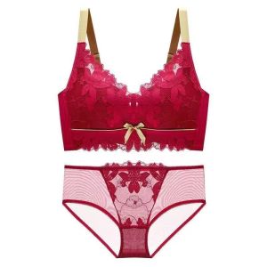 Maniyun หน้าอกเล็กรวบรวมเซ็กซี่ลูกไม้ชุดชั้นในชุดผู้หญิงไม่สาย C Omfort ปรับชุดชั้นในถ้วยน้ำยาง Push Up Bra ชุดชั้นในชุด