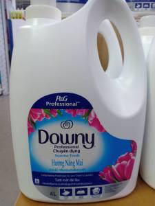 Downy ดาวน์นี่ น้ำยาปรับผ้านุ่มสูตรเข้มข้น ชนิดแกลลอน ขนาด 4 ลิตร