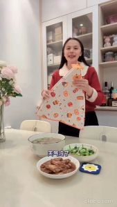 READY STOCK!!! Foldable Insulated Food Cover Keep Food Warm Clean & Protected Mesh Cover Kitchen Dish Cover Tent 可折叠保温菜罩