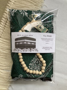 Souvenir Oleh-Oleh Haji Umroh | Paket Bingkisan Sajadah Travel / Sajadah Muka + Tasbih Murah