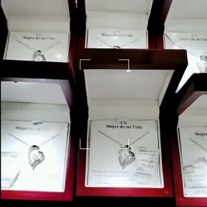 AE heart-shaped necklace for women European and American fashion simple design with diamonds gift with zircon heart pendant