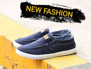 ์New Fashion รองเท้าผ้าใบแฟชั่นชาย รองเท้าแบบสวมผู้ชาย โค้ด GM001