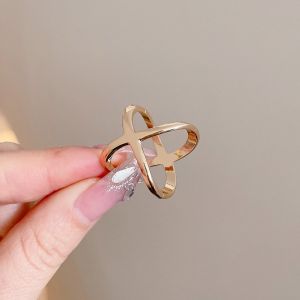 เข็มกลัดแฟชั่นสไตล์เกาหลีใหม่คุณภาพสูงหัวเข็มขัดผ้าพันคอผู้หญิงมัลติฟังก์ชั่น