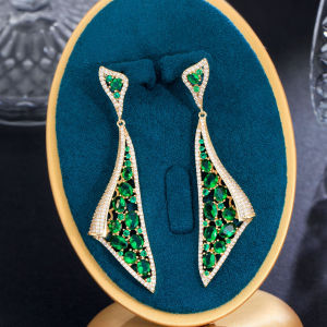 SEQUITO Brand New Trendy Design Women Jewelry Yellow Gold Plated Inlay Cubic Zircon Setting Green Stone Scarf Shape Symmetric Drop Dangle Long Earrings for Prom Party SE752