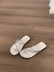 [Free Shipping] Flat-soled slip-on sandals for women 2025 new summer style soft-soled suitable for skirts with rhinestones beach sandals