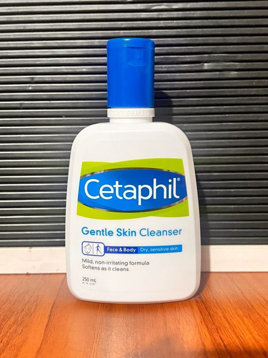 Cetaphil%20Gentle%20Skin%20Cleanser%20250%20ml%20-%20Image%204
