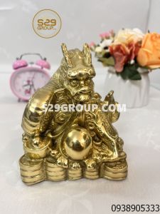 Tượng Linh Vật Rồng Ôm Ngọc Bằng Đồng Cao 13 cm