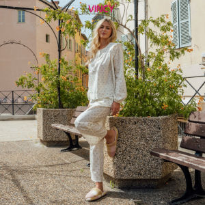 BKD08W5K01-BỘ DÀI KATE VỚI THIẾT KẾ CỔ TRÒN TAY PHỒNG TẠO CẢM GIÁC NHẸ NHÀNG VÀ THOẢI MÁI