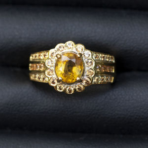 แหวนพลอยบุษราคัมน้ำทองบางกะจะ(Yellow Sapphire) เรือนเงินแท้ 92.5% ชุบทอง ล้อมด้วยพลอยบุษราคัม ไซด์นิ้ว53 หรือเบอร์ 6.5US