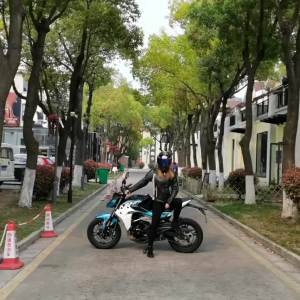 Full Face Helmet Motorcycle Modular Helmet Motorcycle Men Bluetooth Personalized Four-Season Winter Motorcycle Modular Helmet Motorcycle Men