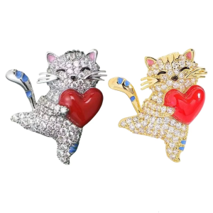 Delicate Feline Designs Alloy Brooch Playful Cats With Heart Charm Versatile Fashion Accessory Gift