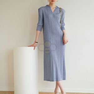 ✽▦❈ 2946 Free Size Autumn And Spring Pleated Large Size Casual Loose V-Neck Mid-Length Lady A-Line Dress