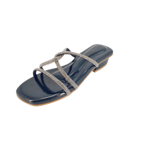 Regina รองเท้าแตะ รองเท้าเพื่อสุขภาพสำหรับผู้หญิง รุ่น V005 แบบสวมประดับเส้นเพชร พื้นด้านในนุ่มๆ สวมใส่สบายตลอดวัน มี 2 สี สีดำ สีครีม