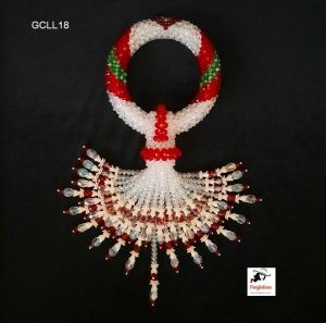 พวงมาลัยคริสตัลแทรกลายอุบะพู่หยดน้ำ (แดง) 32 สาย ขนาด 6 นิ้ว