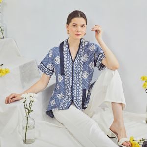 Nayara Batik Blouse Damara: Desain Elegan dan Nyaman