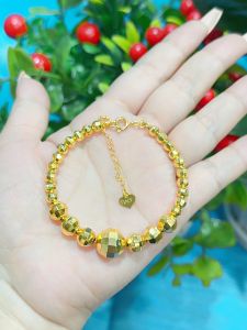 Vòng tay nữ thời tỷang chuẩn màu 18.k cao cấp
