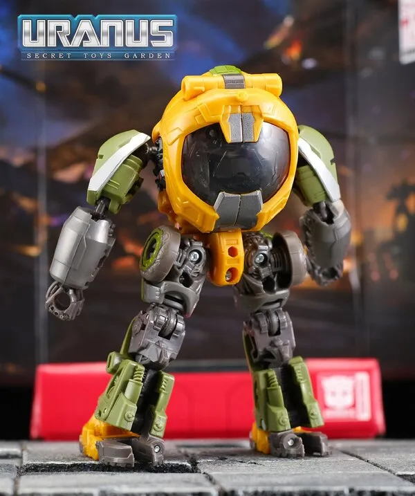 Transformers Studio Series 80 - Transformers: Bumblebee Brawn Clase De