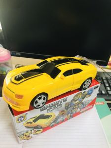 Ô tô biến hình thành rô bốt giá rẻ cho bé vui chơi
