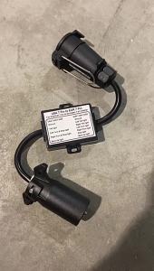 1PC Trailer Light Converter To EU Trailer Light Converter US Vehicle 7-Pole RV Blade Socket To EU 7-Pin Round Plug Connector For Trailer