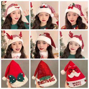 MYCOLOR ซานตาคลอส หมวกคริสมาสต์ การตกแต่งสุขสันต์วันคริสต์มาส เกล็ดหิมะเกล็ดหิมะ หมวกตุ๊กตาสีแดง ของขวัญสำหรับเด็ก ผ้ากำมะหยี่กำมะหยี่ หมวกกวางกวาง ฤดูหนาว/ฤดูใบไม้ร่วง