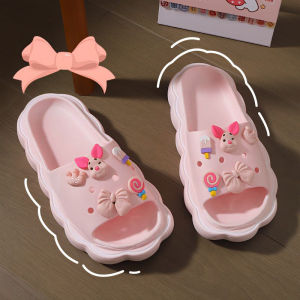 TKGirl พร้อมส่ง🔥 รองเท้าแตะแฟชั่น ติดตัวการ์ตูน💛 ทรงน่ารักระดับสิบ ใครเห็นเป็นต้องกรี๊ดดด ใส่แล้วดูเป็นสาวเกาหลี ใส่ดีใส่สบาย ไม่มีเอ้าา