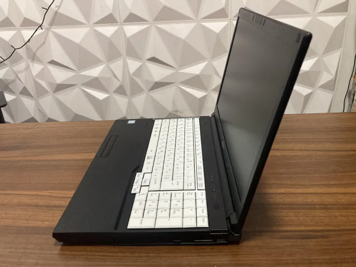 Brand model: Fujitsu Lifebook A577/S Specifications Processor