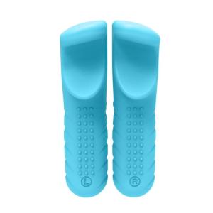 กริปสำหรับเล่นเกมแท็บเล็ตแบบพกพาที่มีกลไกการปล่อยอย่างรวดเร็วสวมใส่ได้แบบสากลวัสดุ ABS ไม่ลื่นเพื่อเพิ่มการควบคุมและ Comfort