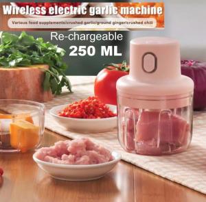 🌹READY STOCK🌹 Extra Large 250ml Intelligent Electric Garlic Machine Rechargeable Nuts Ginger Small Meat Chopper 电动充电绞蒜肉器