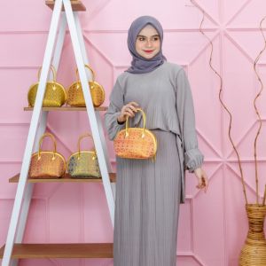 Tas Tangan Wanita Elegan Berbahan Songket untuk Pesta