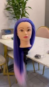Đầu Mannequin có tóc dài 26 inch đầu búp bê mannequin để tạo kiểu tóc đầu búp bê thẩm mỹ tóc tổng hợp nhiều màu (kèm giá đỡ kẹp bàn) (Màu xanh hồng đa sắc)