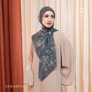 Seradia Hijab Segi Empat Relia Scarf - Timeless Collection