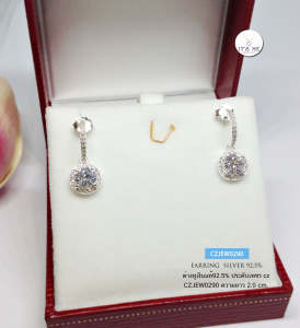 ต่างหูเงินแท้92.5% ต่างหูประดับเพชร cz (เรือนเงินแท้)(ความยาว 2.0 cm. / เพชร cz 5.0 mm.)