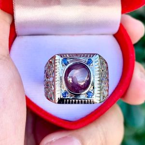 แหวนพลอยสตาร์รูบี้แท้  (Star ruby)เงินแท้ 92.5% เคลือบทองคำขาว ไซส์นิ้ว 63 หรือ  10.5 US สินค้าส่งในกล่องเครื่องประดับ พร้อมใบรับประกัน