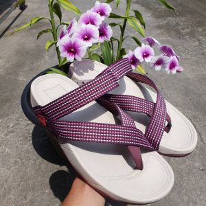 รองเท้า FitFlop ผู้ชาย & ผู้หญิง Size 36---44 มี 5 สีมาใหม่ชนช็อบ # รองเท้าเพื่อสุขภาพ พื้นนุ่ม สายสลิง ใส่ทนทาน ไม่ขาดง่าย รับรองสินค้าตรงปก