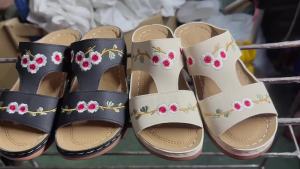 [Free Shipping] New Summer WomenS Shoes Hollow Flower Embroidered Sandals Wedge Heel Plus Size WomenS Slippers