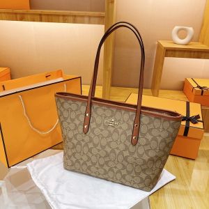 New European and American trend single shoulder handbag girls fashionable crossbody bag B0258