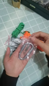 6Pcs Aluminum 20KG D Shape Carabiner Backpacking Climbing Buckles with Screw Gate For Safe Climbing Sport and Adventure