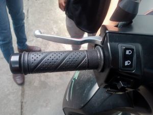 Bao tay phù hợp AE mừa Mưa Chống Trơn Tượt ( Gắn Được Tất Cả Dòng Xe Honda )