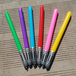 Kiếm bơm hơi lightsaber đồ chơi cho bé trai bé gái cực êm