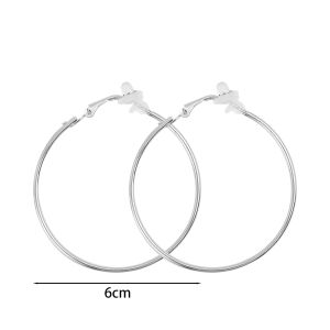 ต่างหูสแตนเลสสีเงินแบบห่วงขนาดใหญ่สำหรับผู้หญิงต่างหูแบบหนีบสปริงโหลดคลิปรูปวงกลมผู้หญิงต่างหูเครื่องประดับของขวัญต่างหูแบบหนีบ