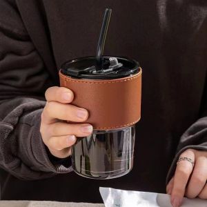 Yzlong thanh lịch cốc thủy tinh với bao da và món quà hoàn hảo rơm cho cà phê trà hoặc đồ uống ướp lạnh