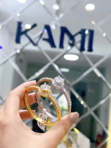 {loại1} Vòng tay hoa nữ lắc tay gắn đá cz nhân tạo siêu sáng khoá bấm đủ size KAMI trang sức sỉ VB89