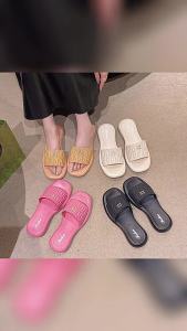 [Free Shipping] Fashionable Thick-Soled Height-Increasing Slippers For Women Suitable For Beach Wear High-Heeled Sandals New Summer Style For Women