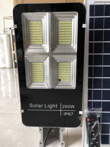 Đèn đường/Đèn Bàn Chải Năng Lượng Mặt Trời 6 hố led hiệu TUVACO Công Suất 300W Siêu Sáng Dễ lắp đặt Diện tích chiếu sáng 300m2 thời gian thắp sáng 12-14 giờ thời gian nạp 4-6 giờ giờ