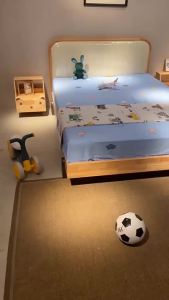 【Free Shipping&Installation】Solid Wooden Bed Frame Childrens bed frame SingleSuper SingleQueenKing Size Bedframe With Mattress Wooden Bedframe