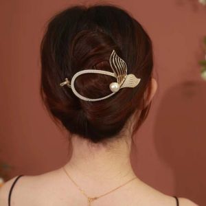 คลิปหางปลา คลิปโลหะ บุคลิกภาพ กิ๊บติดผมตกแต่งศีรษะ ฝีมือประณีต คว้าผม หรูหราและมีสไตล์ มั่นคง ยึดแน่น