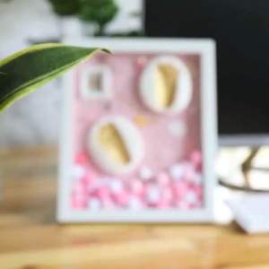 ( In ảnh inbox shop) Size 20x25cm Khung tranh in dấu chân tay