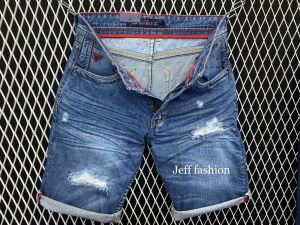 Celana Pendek Denim Waigeo Fashion Biru dengan Motif Sobek dan Pinggang Tengah untuk Pria