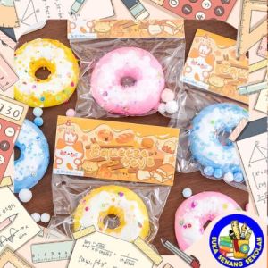 Mainan Squishy Doughnut / Mainan Pencet Donut Lucu Anti Stres AT0202